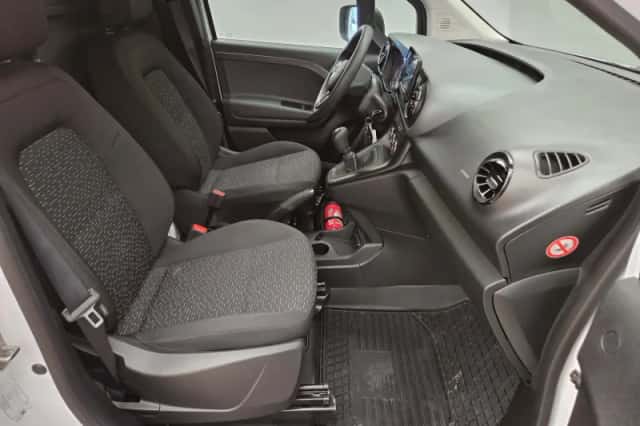 Mercedes-Benz Citan (2024) thumbnail 4