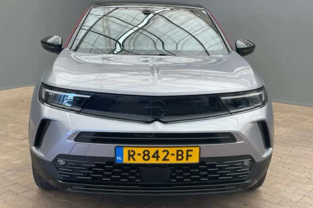 Opel Mokka-e (2021) thumbnail 3