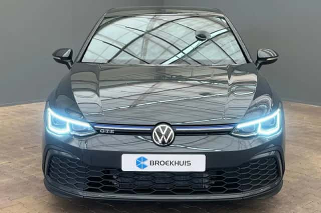 Volkswagen Golf (2022) thumbnail 5