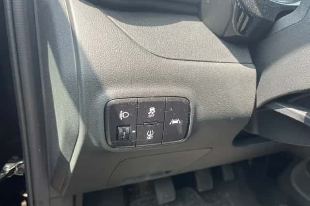 Hyundai i10 (2022) thumbnail 3