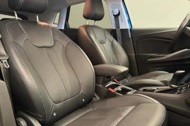 Opel Grandland X (2020) thumbnail 2