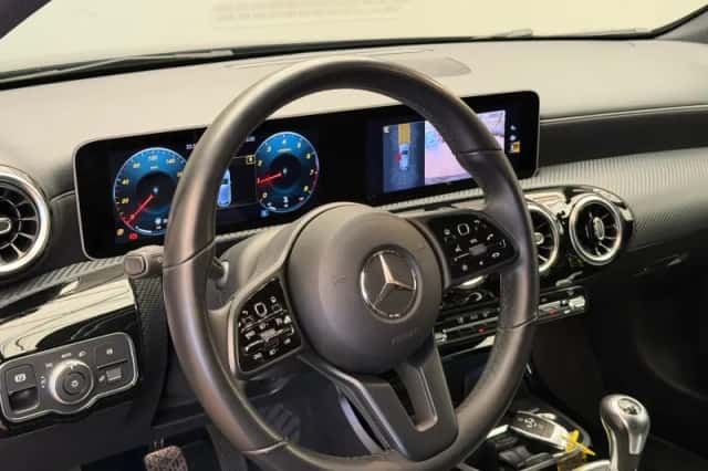 Mercedes-Benz A-Klasse (2019) thumbnail 2