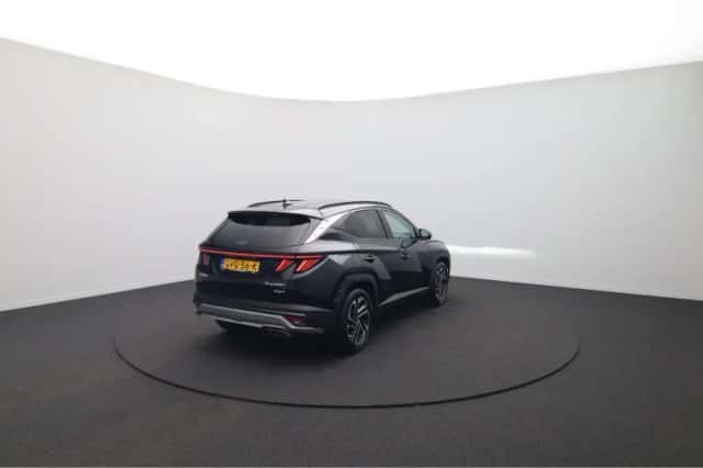 Hyundai Tucson (2025) thumbnail 2