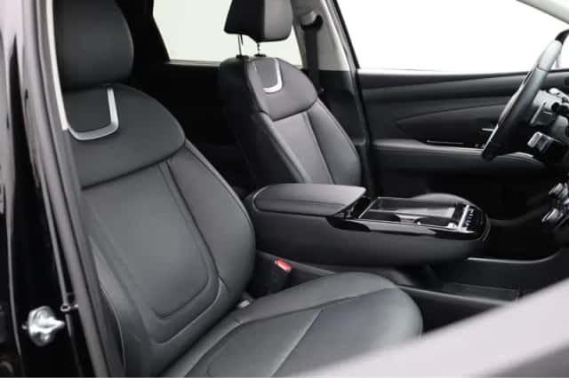 Hyundai Tucson (2025) thumbnail 3