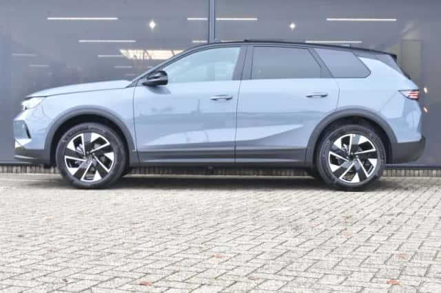 Opel Grandland (2025) thumbnail 3