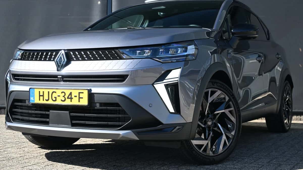 Renault Captur (2025) — foto 1