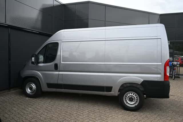 Opel Movano (2024) thumbnail 5