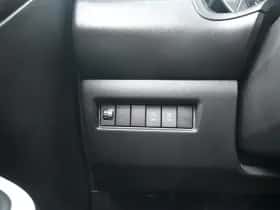 Suzuki Swift (2020) thumbnail 16
