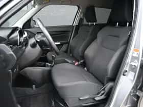 Suzuki Swift (2020) thumbnail 7