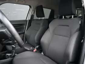 Suzuki Swift (2020) thumbnail 8