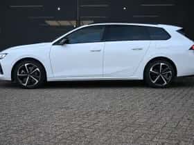 Opel Astra Sports Tourer (2024) thumbnail 3