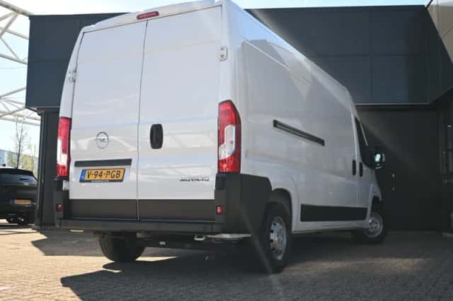 Opel Movano (2023) thumbnail 2