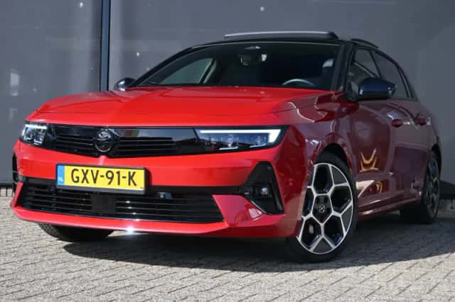 Opel Astra (2024) thumbnail 1