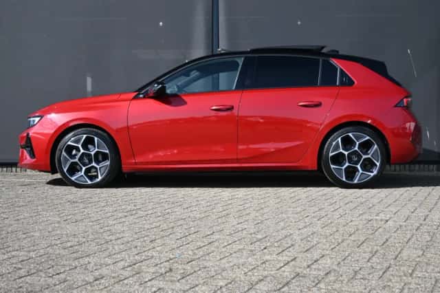 Opel Astra (2024) thumbnail 5
