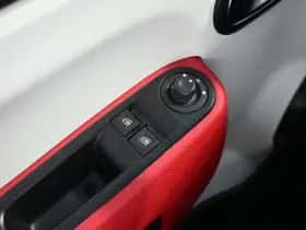 Renault Twingo (2016) thumbnail 17