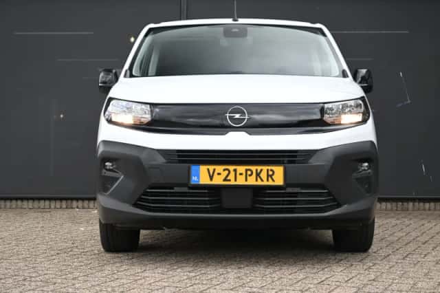 Opel Combo (2024) thumbnail 3