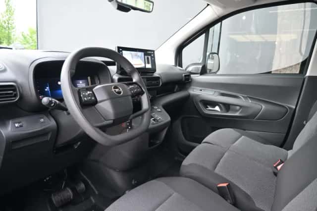Opel Combo (2024) thumbnail 4