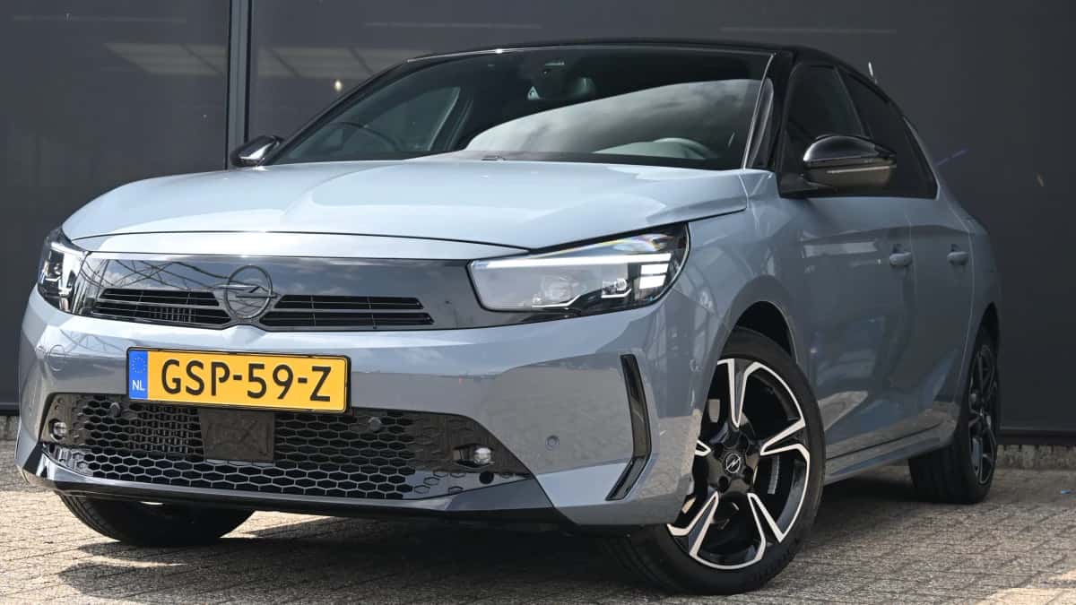 Opel Corsa (2024) — foto 1