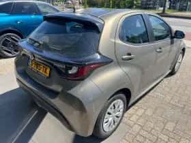 Toyota Yaris (2023) thumbnail 4