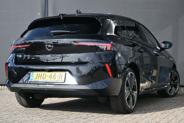 Opel Astra (2025) thumbnail 2
