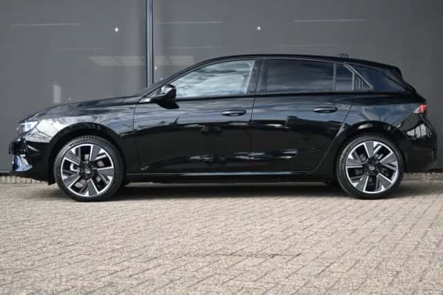Opel Astra (2025) thumbnail 3