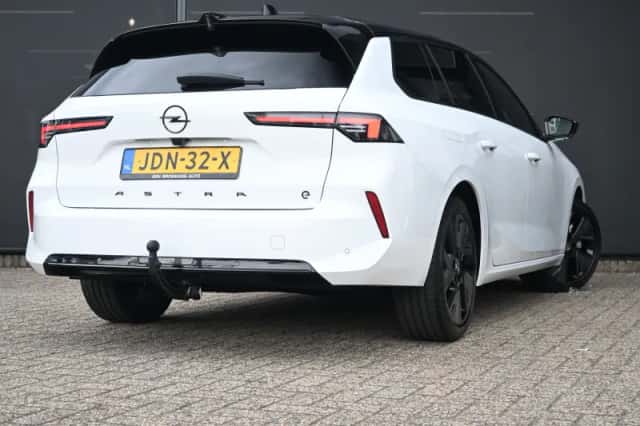 Opel Astra (2025) thumbnail 2
