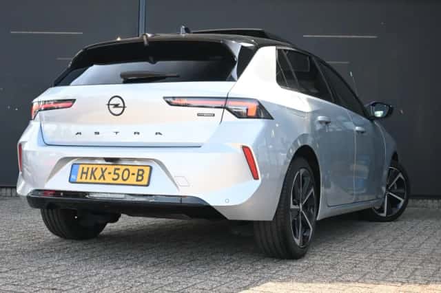 Opel Astra (2025) thumbnail 2