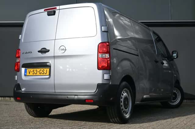 Opel Vivaro (2024) thumbnail 2