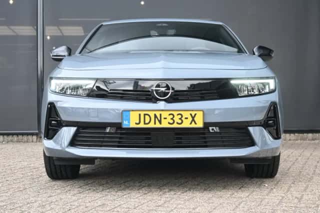 Opel Astra (2025) thumbnail 3
