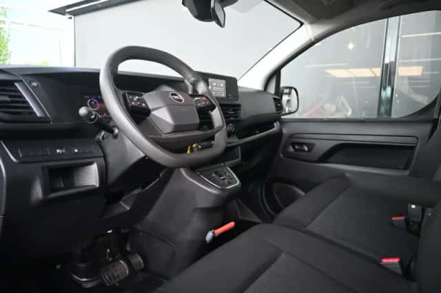 Opel Vivaro (2024) thumbnail 6
