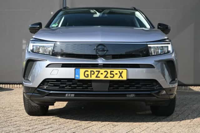 Opel Grandland (2023) thumbnail 4