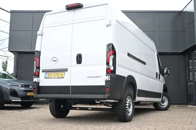 Opel Movano Electric (2026) thumbnail 2