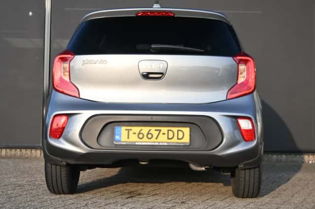 Kia Picanto (2023) thumbnail 4