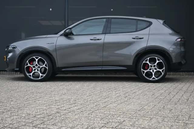 Alfa Romeo Tonale (2025) thumbnail 3