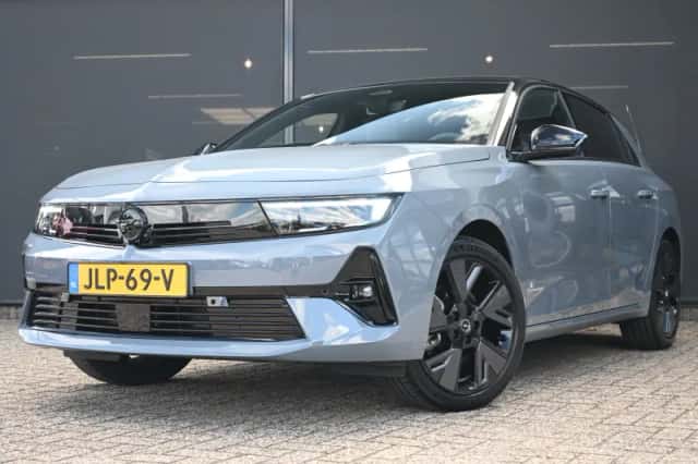 Opel Astra (2025) thumbnail 1