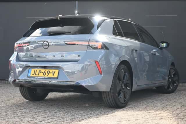 Opel Astra (2025) thumbnail 2