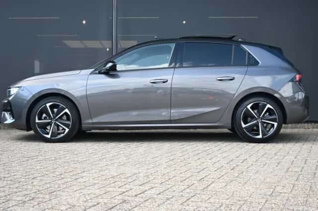 Opel Astra (2025) thumbnail 3