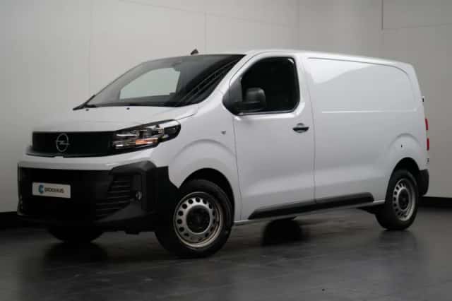 Opel Vivaro (2024) thumbnail 1