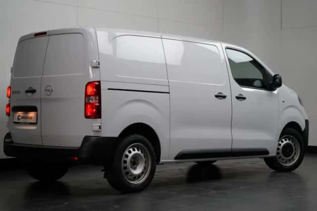 Opel Vivaro (2024) thumbnail 3