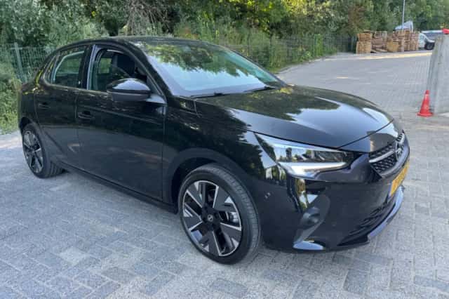 Opel Corsa-e (2023) thumbnail 2