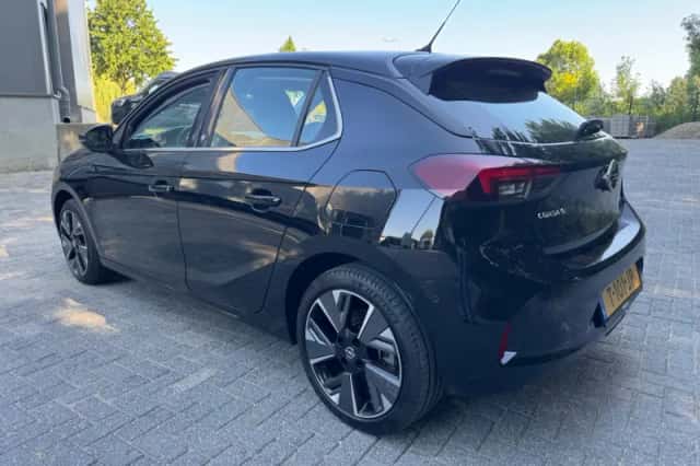 Opel Corsa-e (2023) thumbnail 3