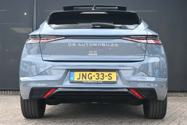 DS Automobiles No 4 (2025) thumbnail 5