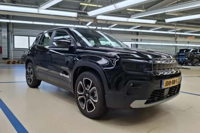 Jeep Avenger (2025) thumbnail 2