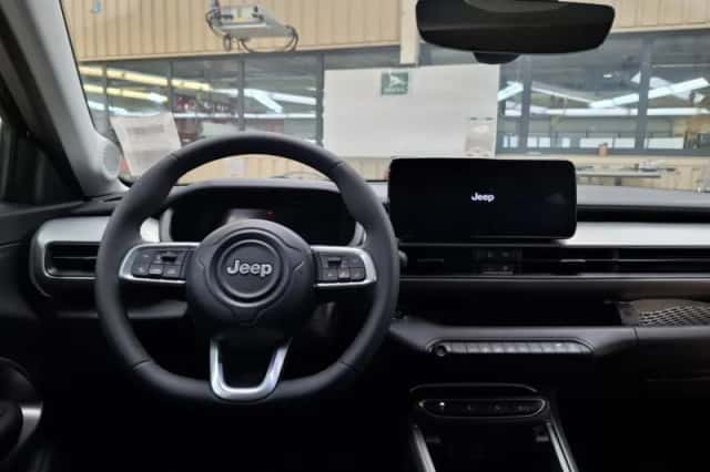 Jeep Avenger (2025) thumbnail 5