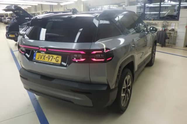 Jeep Compass (2026) thumbnail 3
