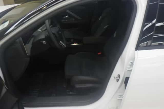 Opel Astra Sports Tourer (2025) thumbnail 6