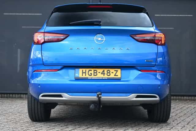 Opel Grandland (2024) thumbnail 5