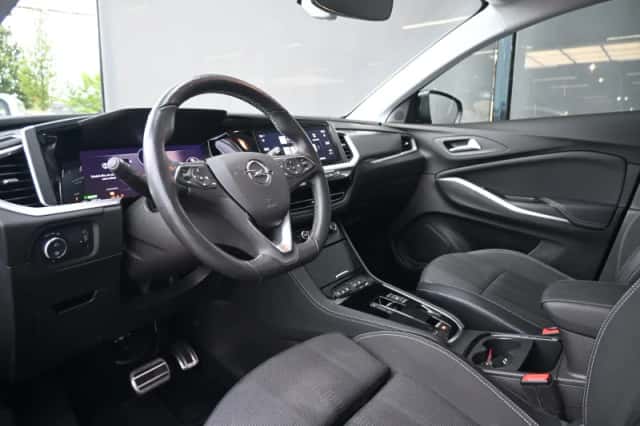 Opel Grandland (2024) thumbnail 6