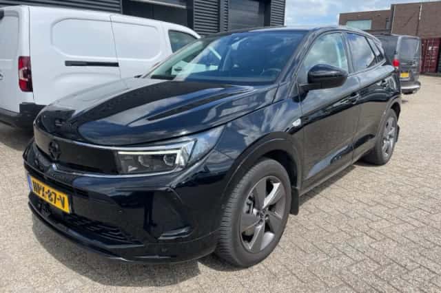 Opel Grandland (2023) thumbnail 1