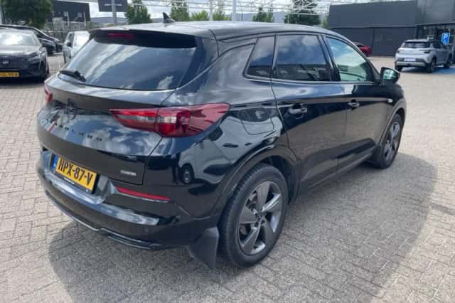 Opel Grandland (2023) thumbnail 3